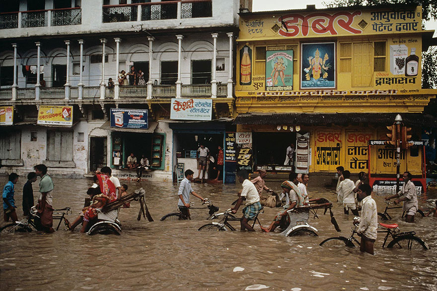 oltre-lo-sguardo-portraits-travel-photography-steve-mccurry-19