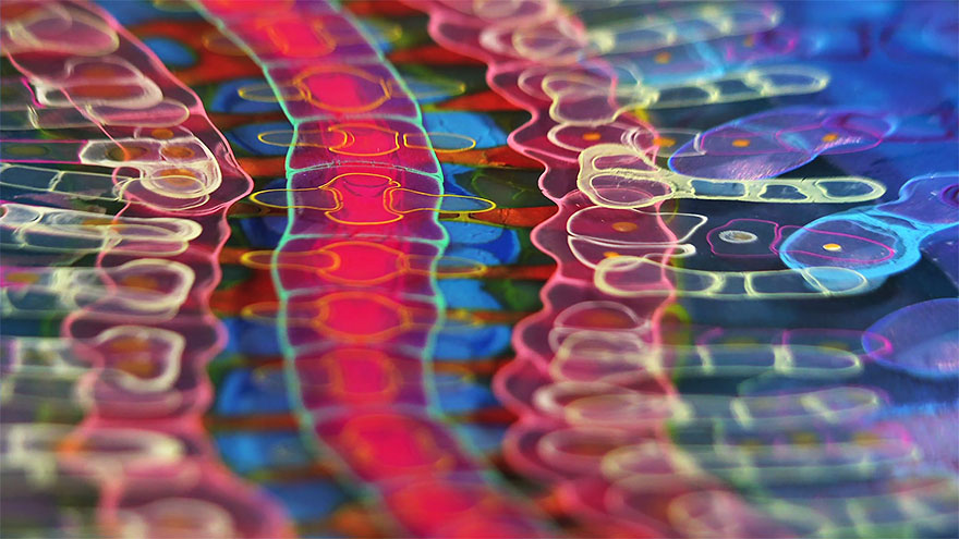 psychedelic-art-poured-resin-paintings-bruce-riley-2 psychedelic-art-poured-resin-paintings-bruce-riley-2