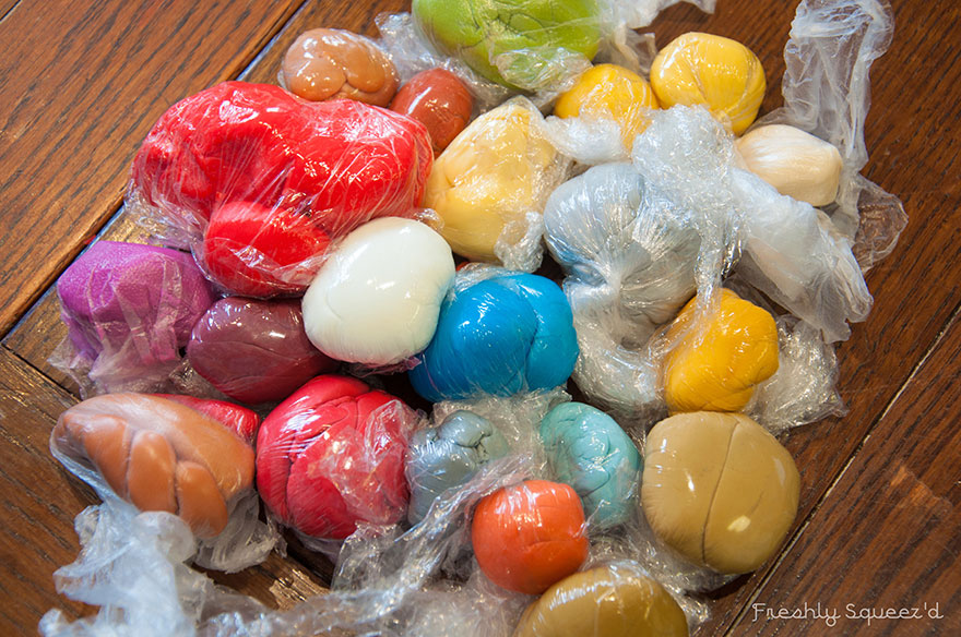 ralph-wiggum-cutout-cake-kylie-mangles-freshly-squeezd-12 ralph-wiggum-cutout-cake-kylie-mangles-freshly-squeezd-12