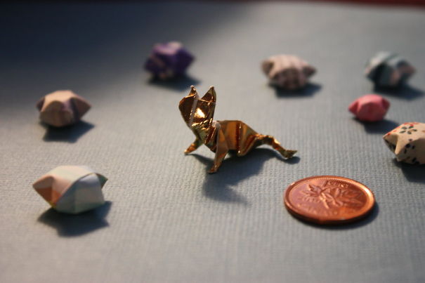 Unbelieveably Tiny Pieces Of Origami That Fit On The Tip Of Your Finger Unbelieveably Tiny Pieces Of Origami That Fit On The Tip Of Your Finger