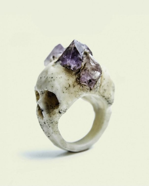 Bifacial Skull Ring