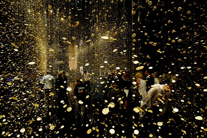 watch-plate-instalation-citizen-tsuyoshi-tane -7