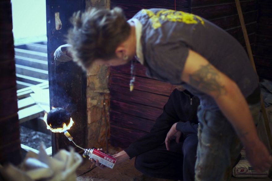 I Made A Wall Of 729 Rusty Cannonballs