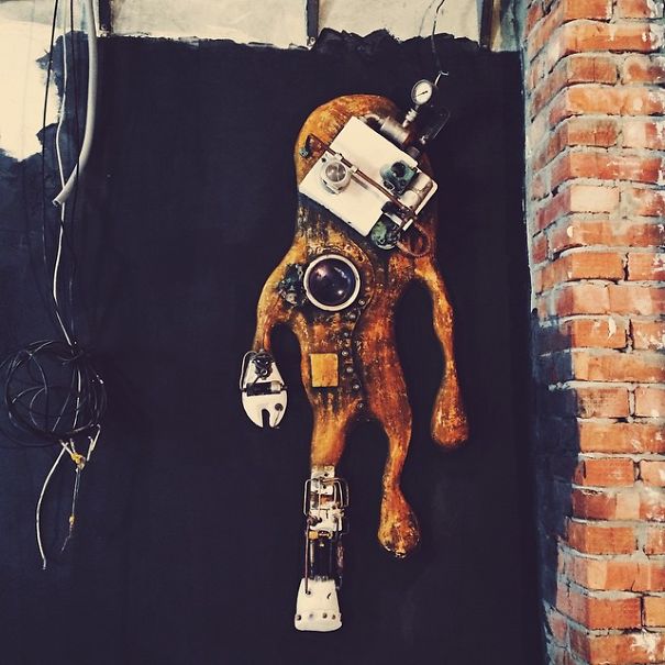 Upcycled Robot From Plaster