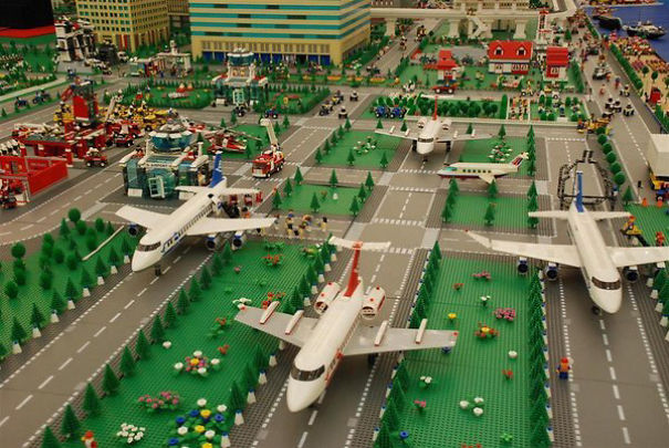 35 Lego Mega Constructions You (probably) Haven’t Seen Before 35 Lego Mega Constructions You (probably) Haven’t Seen Before