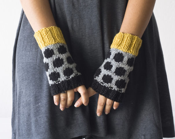 Dots Mittens