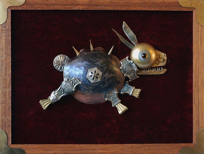 Lithuanian Artist Creates Cute Animal Sculptures From Scrap Metal