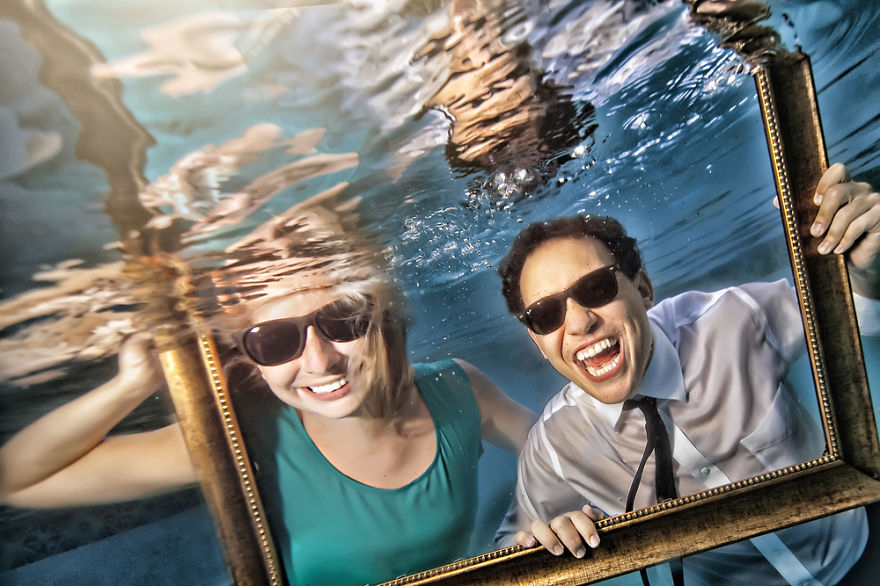 Underwater Engagement Shoots: New Trend For A New Year Underwater Engagement Shoots: New Trend For A New Year