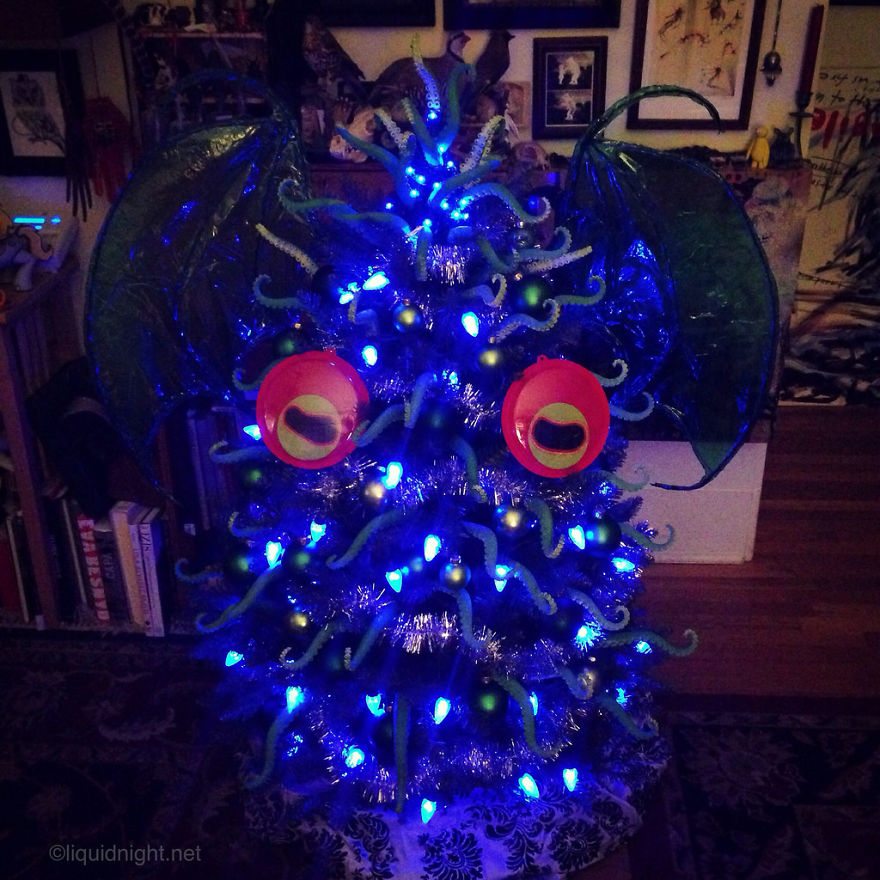 I Made A Tentacular-Covered Tree-Topper, Wings And Eyes For My Cthulhumas Tree I Made A Tentacular-Covered Tree-Topper, Wings And Eyes For My Cthulhumas Tree