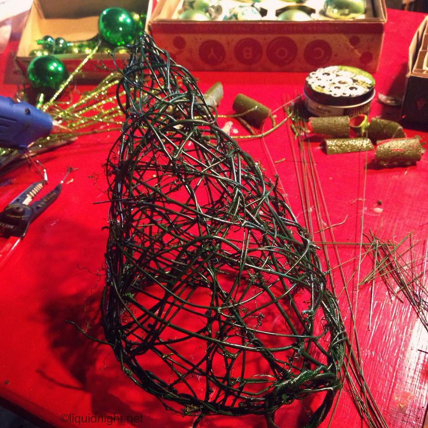 I Made A Tentacular-Covered Tree-Topper, Wings And Eyes For My Cthulhumas Tree I Made A Tentacular-Covered Tree-Topper, Wings And Eyes For My Cthulhumas Tree