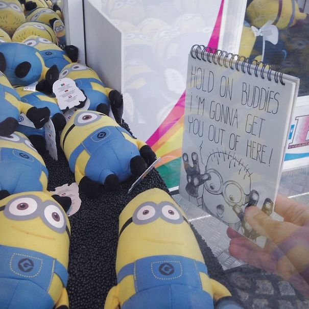 I Walk The Streets And Cartoon-Bomb My Surroundings To Make People Smile I Walk The Streets And Cartoon-Bomb My Surroundings To Make People Smile