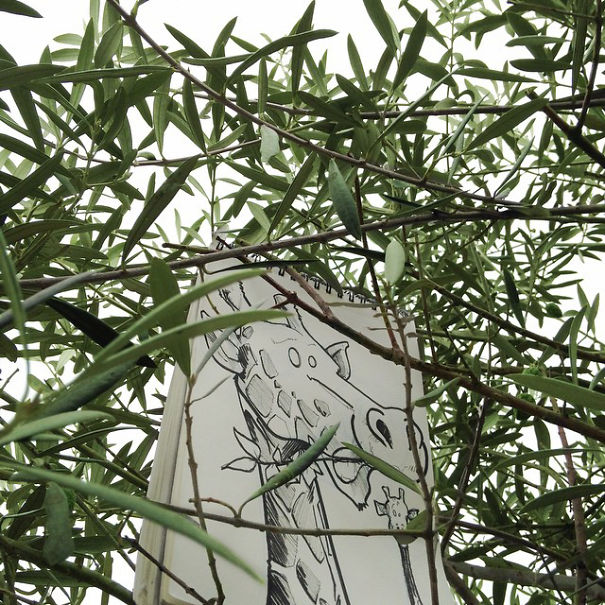 I Walk The Streets And Cartoon-Bomb My Surroundings To Make People Smile I Walk The Streets And Cartoon-Bomb My Surroundings To Make People Smile