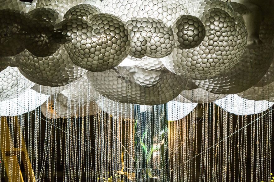 This Year The Christmas Tree In Kaunas Looks Like A Cloud