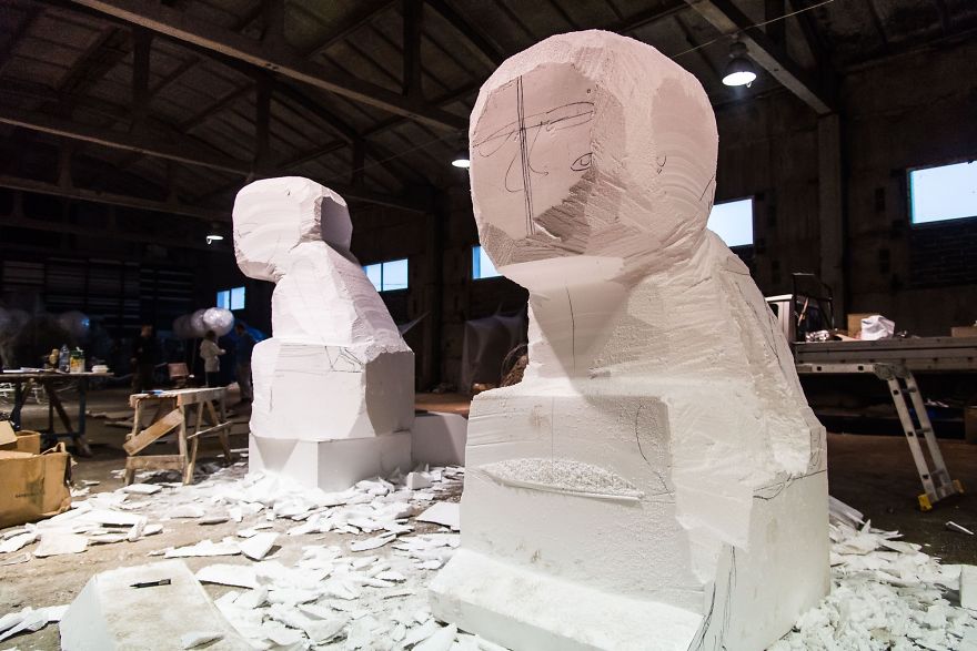 This Year The Christmas Tree In Kaunas Looks Like A Cloud