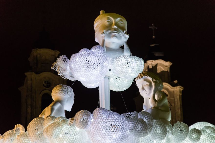 This Year The Christmas Tree In Kaunas Looks Like A Cloud