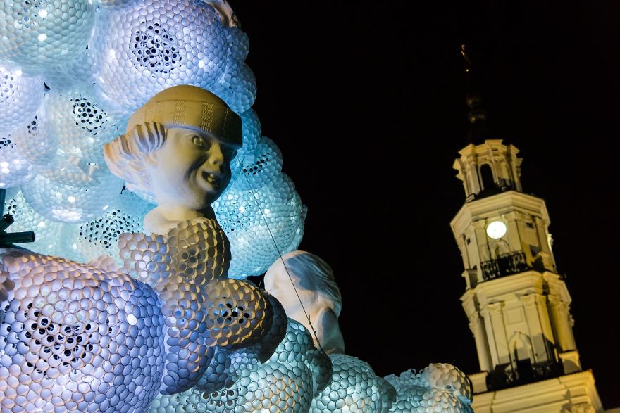 This Year The Christmas Tree In Kaunas Looks Like A Cloud