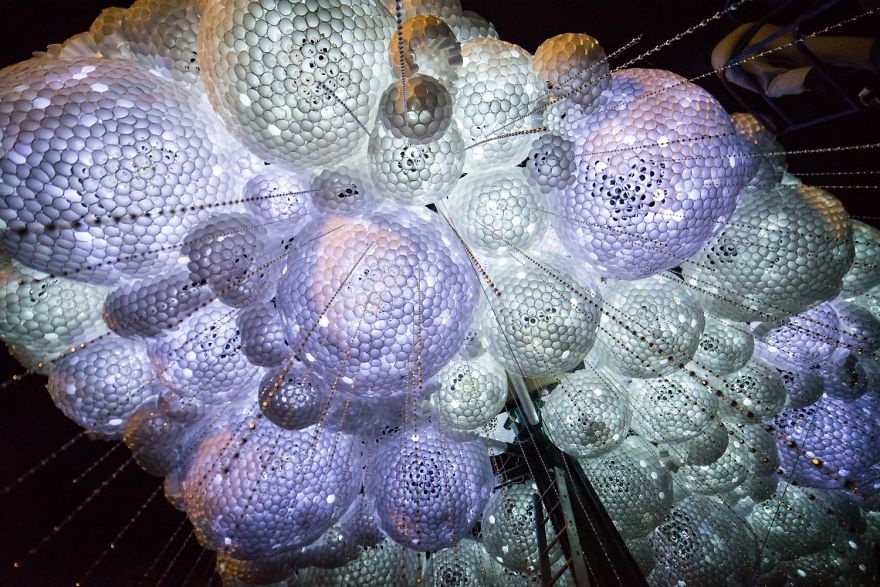 This Year The Christmas Tree In Kaunas Looks Like A Cloud