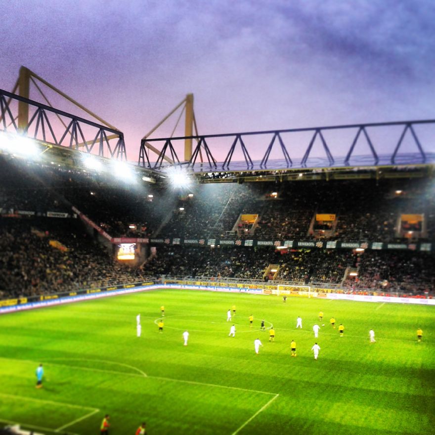 Westfalenstadion Dortmund (ger)