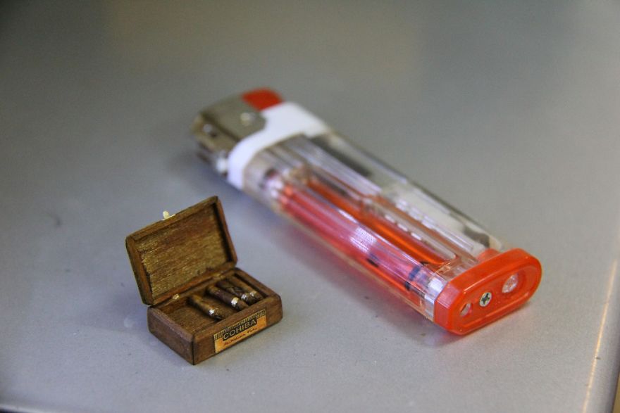 I Create Highly Realistic Miniature Worlds