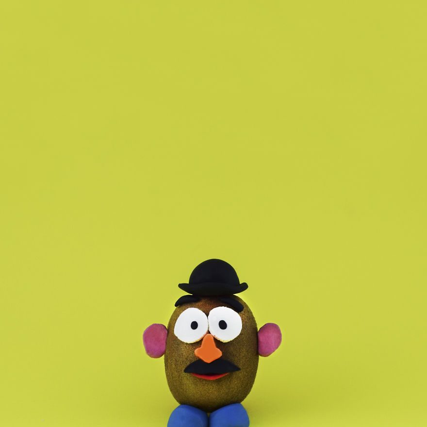 Playing With Fruit: I Use Various Fruits To Create Animal Characters Playing With Fruit: I Use Various Fruits To Create Animal Characters