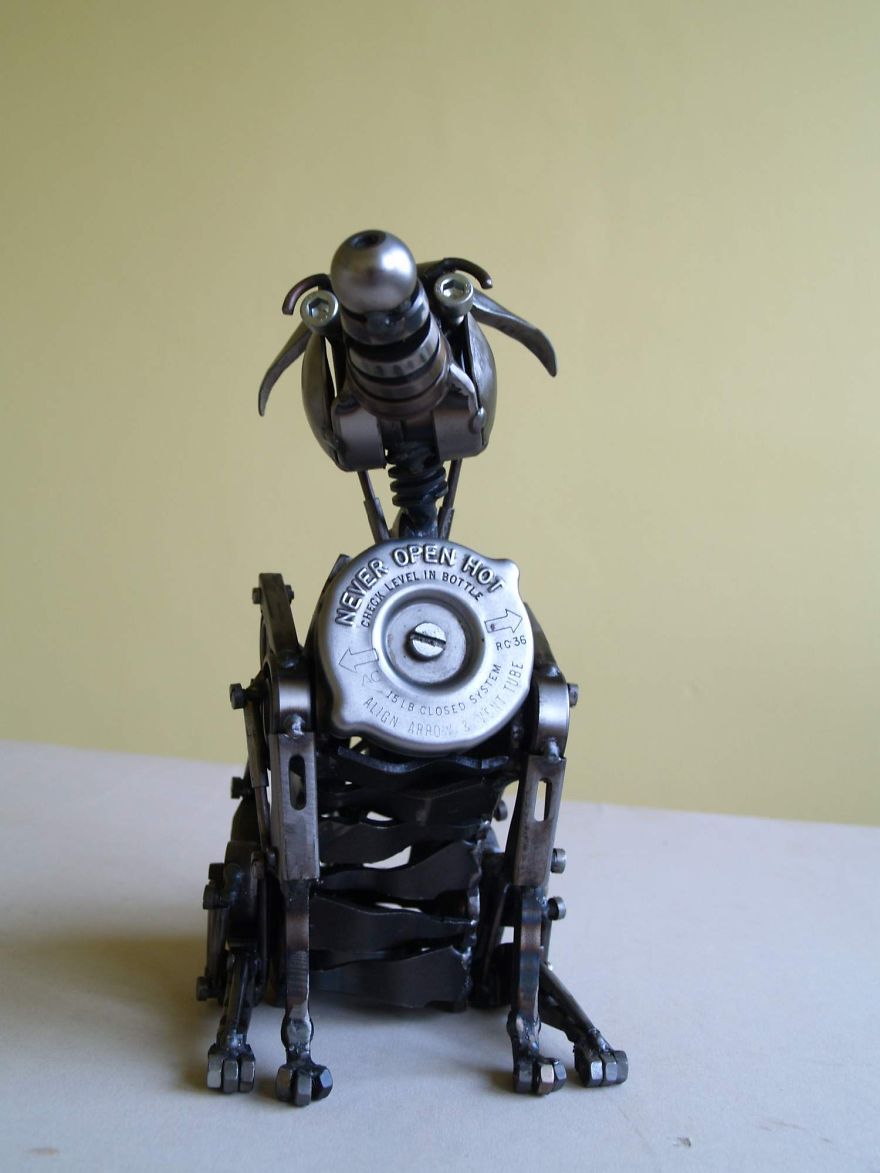 I Recycle Old Motorbike Parts Into Steampunk Animal Sculptures I Recycle Old Motorbike Parts Into Steampunk Animal Sculptures