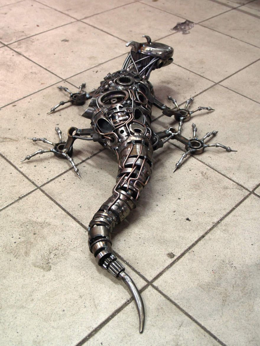 I Recycle Old Motorbike Parts Into Steampunk Animal Sculptures