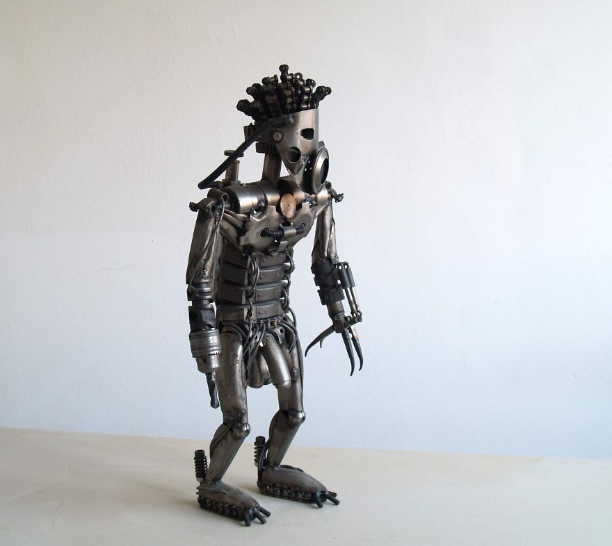 I Recycle Old Motorbike Parts Into Steampunk Animal Sculptures