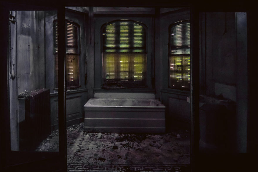 My Photography Series About Dark Decayed Rooms