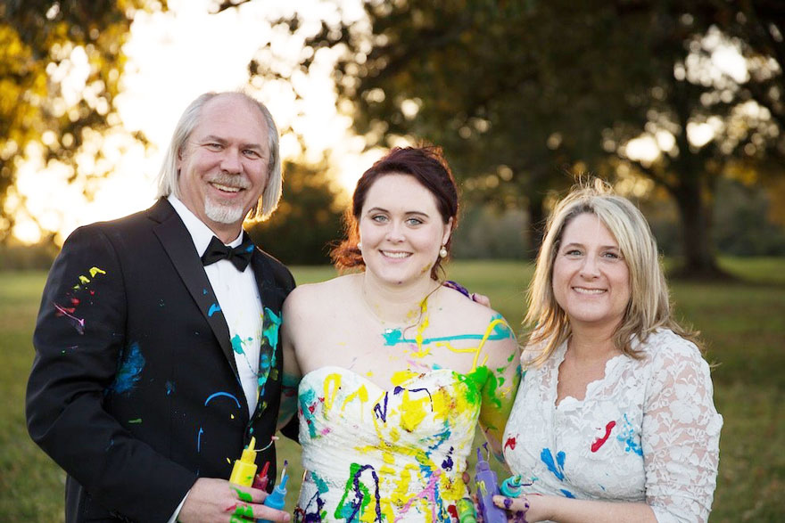 bride-left-at-altar-trash-dress-photoshoot-9