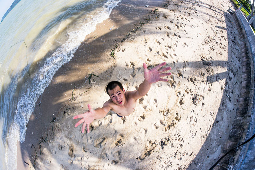 camera-tossing-4 camera-tossing-4