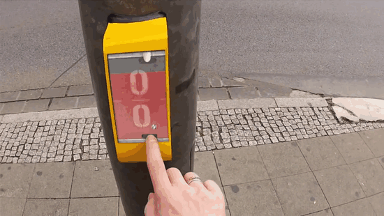 cross-walk-pong-game-streetpong-actiwait-germany-1