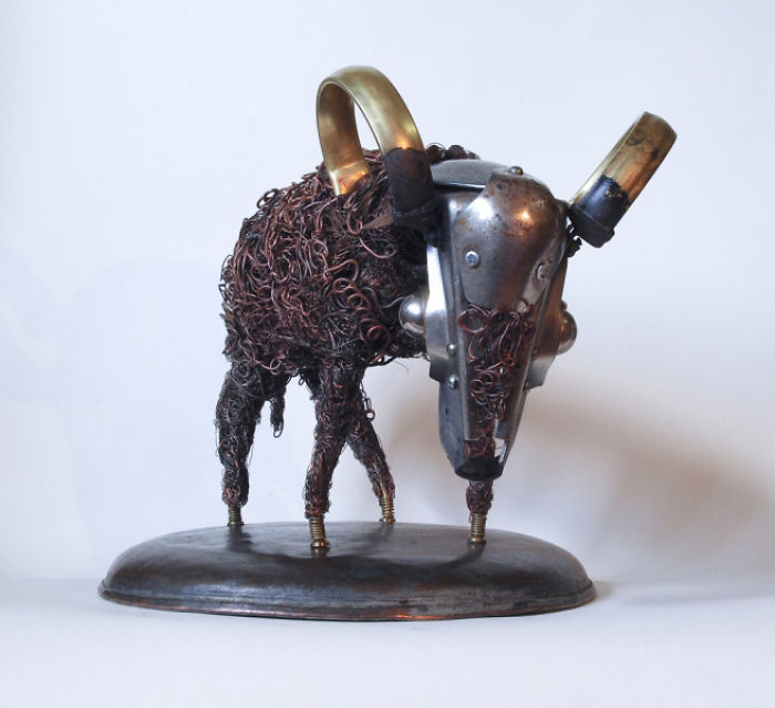 Lithuanian Artist Creates Cute Animal Sculptures From Scrap Metal