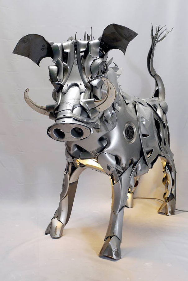 hubcaps-recycling-art-upcycling-ptolemy-elrington-11 hubcaps-recycling-art-upcycling-ptolemy-elrington-11