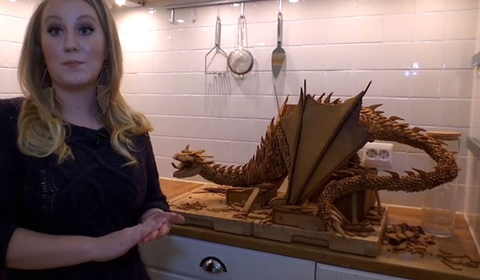 Swedish Artist Bakes Dragon The Smaug From ‘The Hobbit’ Out Of Gingerbread