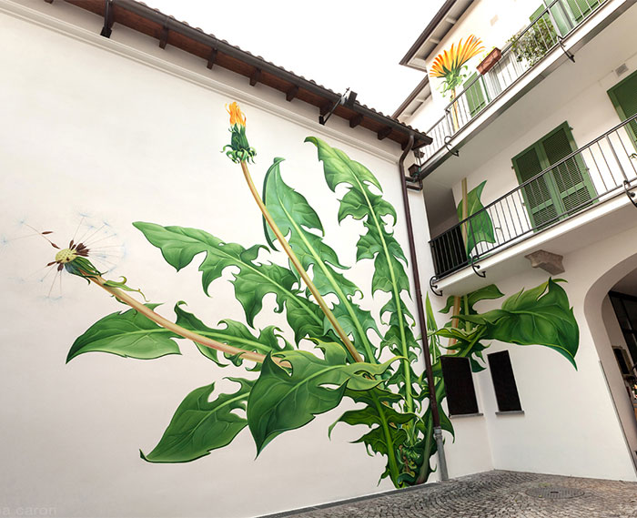 I Paint Weed Murals That Slowly Take Over The City (Gifs+Video)