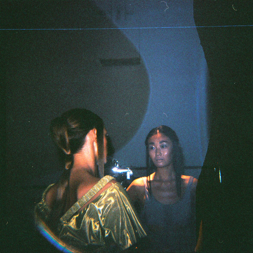 I Shoot Photos Of Celebrities Parting In Nyc, With A Toy Plastic Camera.