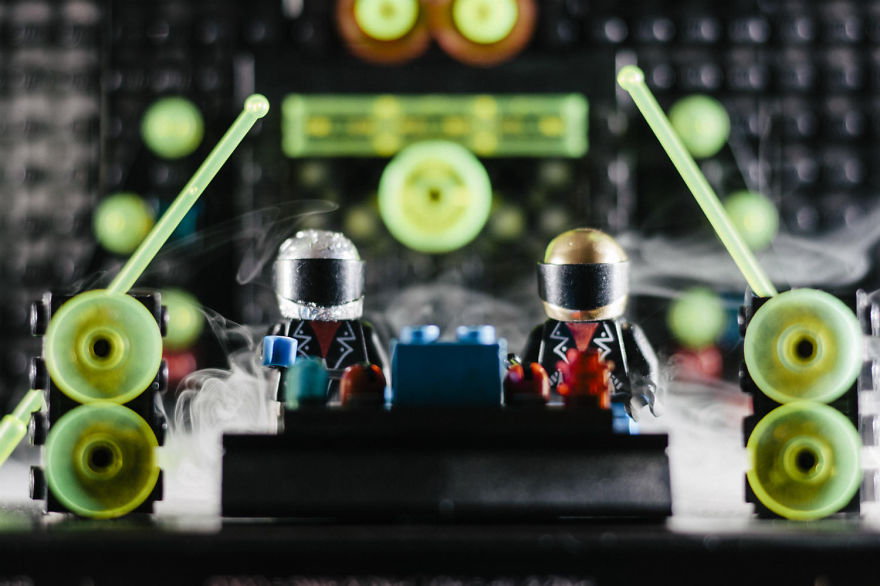 Lego And Music Bands, A Fun Series ! Lego And Music Bands, A Fun Series !