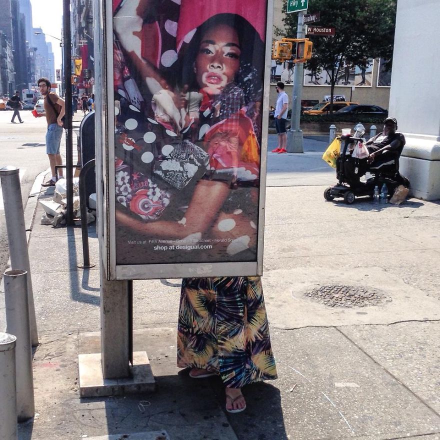 Life In New York Streets In Perfectly-Timed Photos From My iPhone