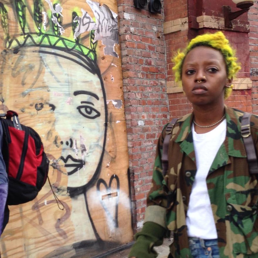 Life In New York Streets In Perfectly-Timed Photos From My iPhone