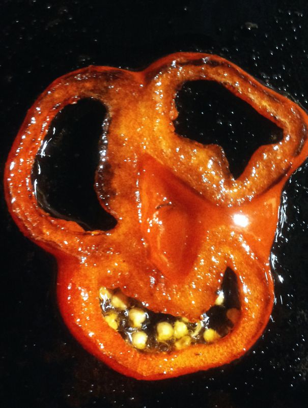 Grilling Red Peppers At My Work In Carrapateira Portugal!!!