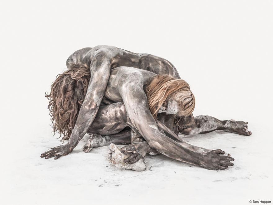 Transfiguration: Photos Of Circus Artists And Dancers Showing Their Physical Capabilities Transfiguration: Photos Of Circus Artists And Dancers Showing Their Physical Capabilities