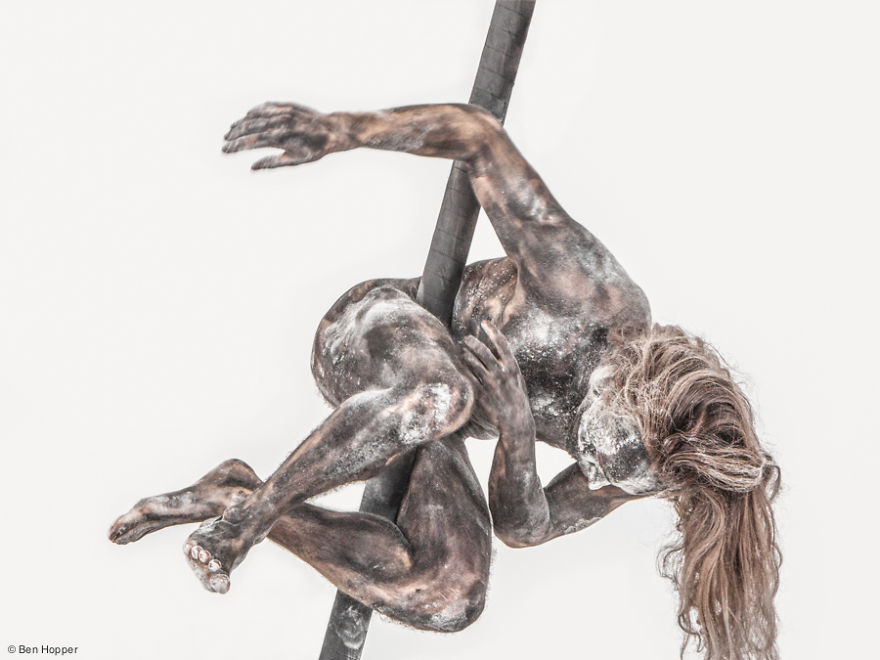 Transfiguration: Photos Of Circus Artists And Dancers Showing Their Physical Capabilities Transfiguration: Photos Of Circus Artists And Dancers Showing Their Physical Capabilities