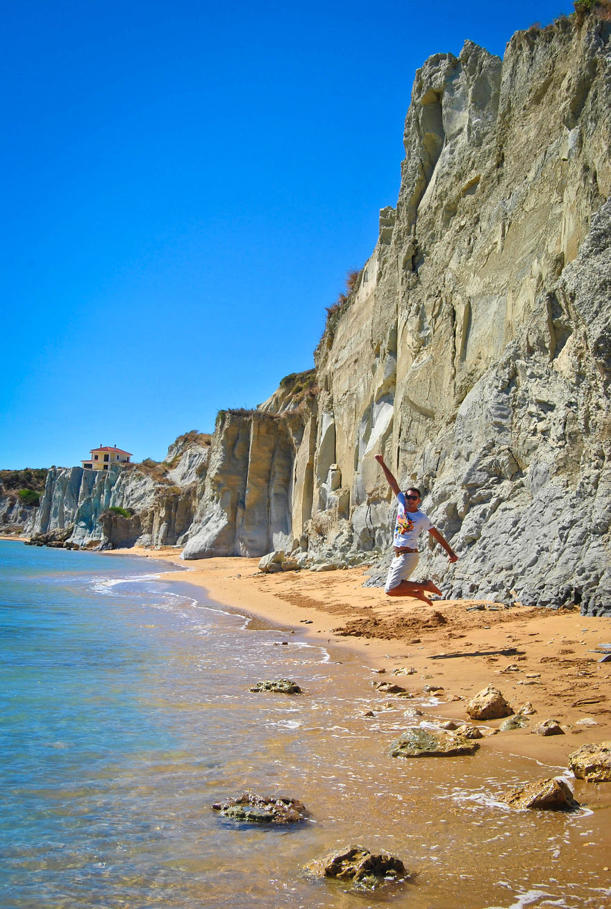 My Jumpin Journal From My Travels Around The World