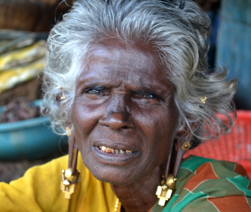 Chozhia Vellalar Woman "paambadam" (serpent Earring) In Tamilnadu, India