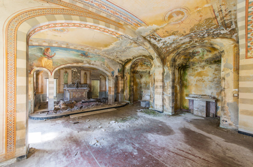 I Photograph Abandoned Buildings During My Travels Across Europe I Photograph Abandoned Buildings During My Travels Across Europe