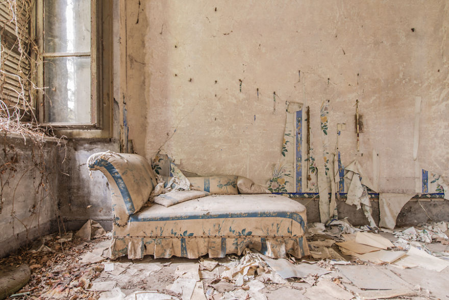 I Photograph Abandoned Buildings During My Travels Across Europe I Photograph Abandoned Buildings During My Travels Across Europe