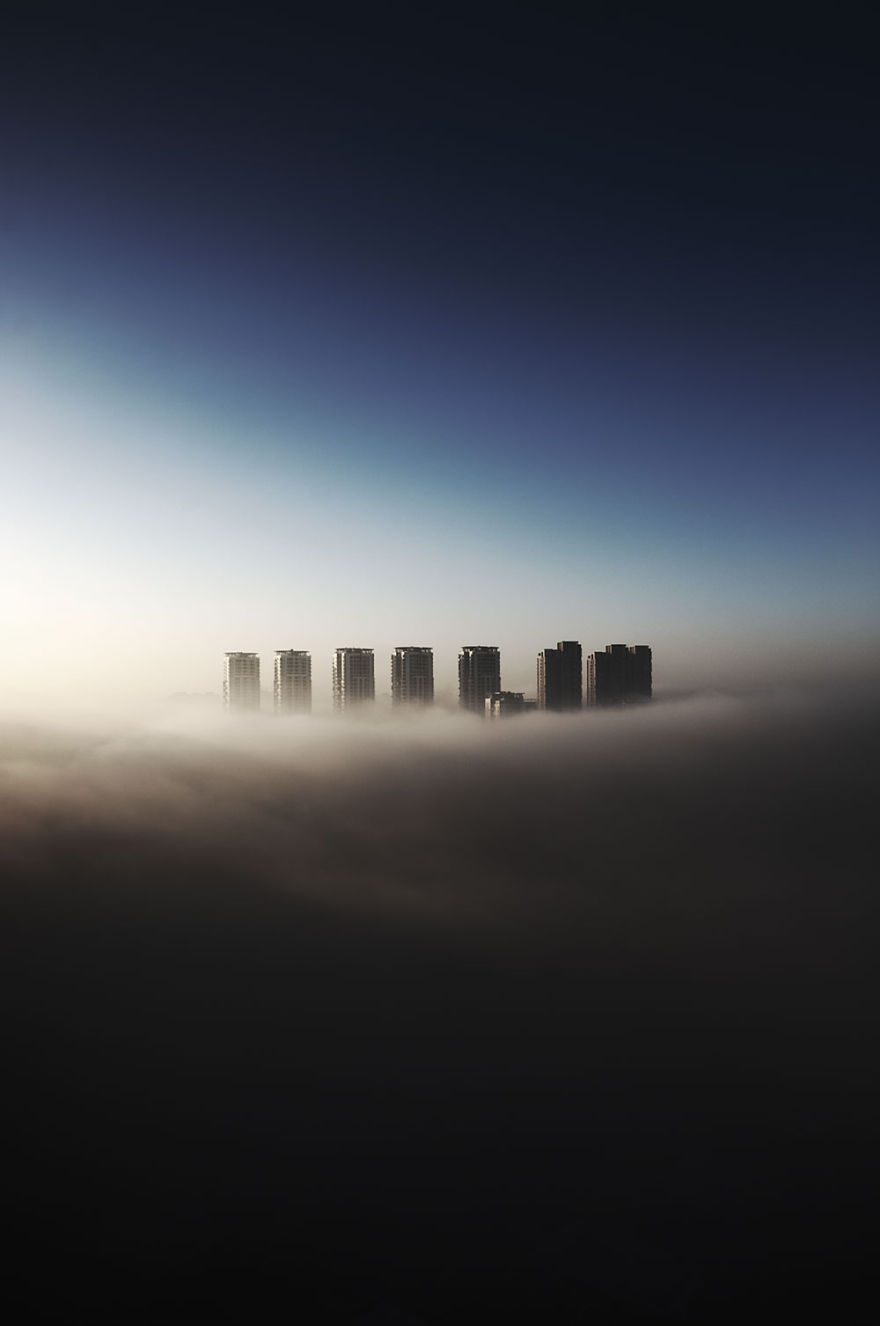 Smog Particles Mix With Fog And Settle At Ground Level In An Early Morning Freeze - Tianjin.