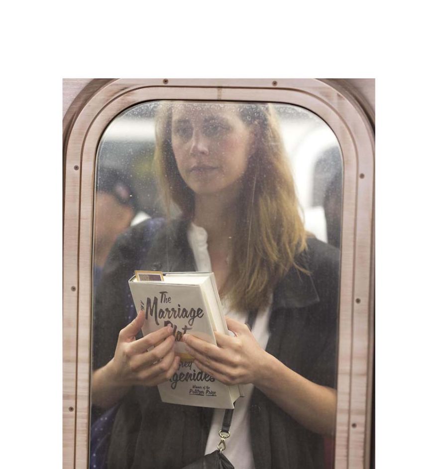 Shocking Discovery Is Made After Every Book Reader On The Subway Is Photographed Shocking Discovery Is Made After Every Book Reader On The Subway Is Photographed