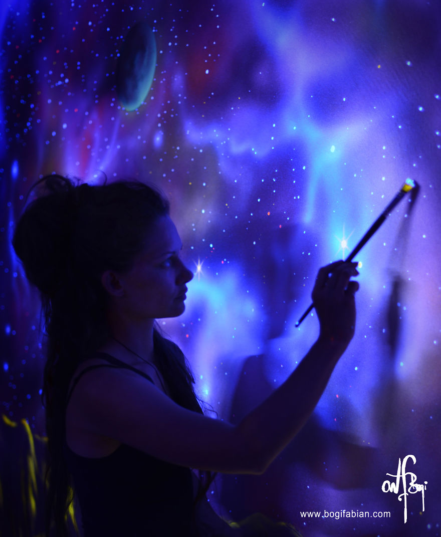 When The Lights Go Out, My Glowing Murals Turn These Rooms Into Dreamy Worlds