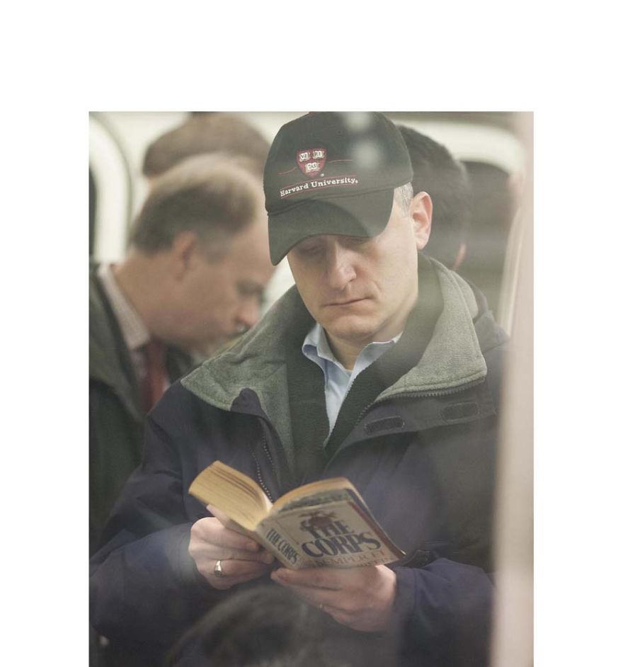Shocking Discovery Is Made After Every Book Reader On The Subway Is Photographed Shocking Discovery Is Made After Every Book Reader On The Subway Is Photographed